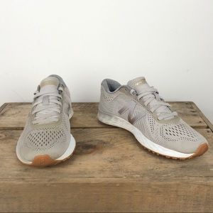 NEW BALANCE fresh foam gray flyknit sneaker sz 7